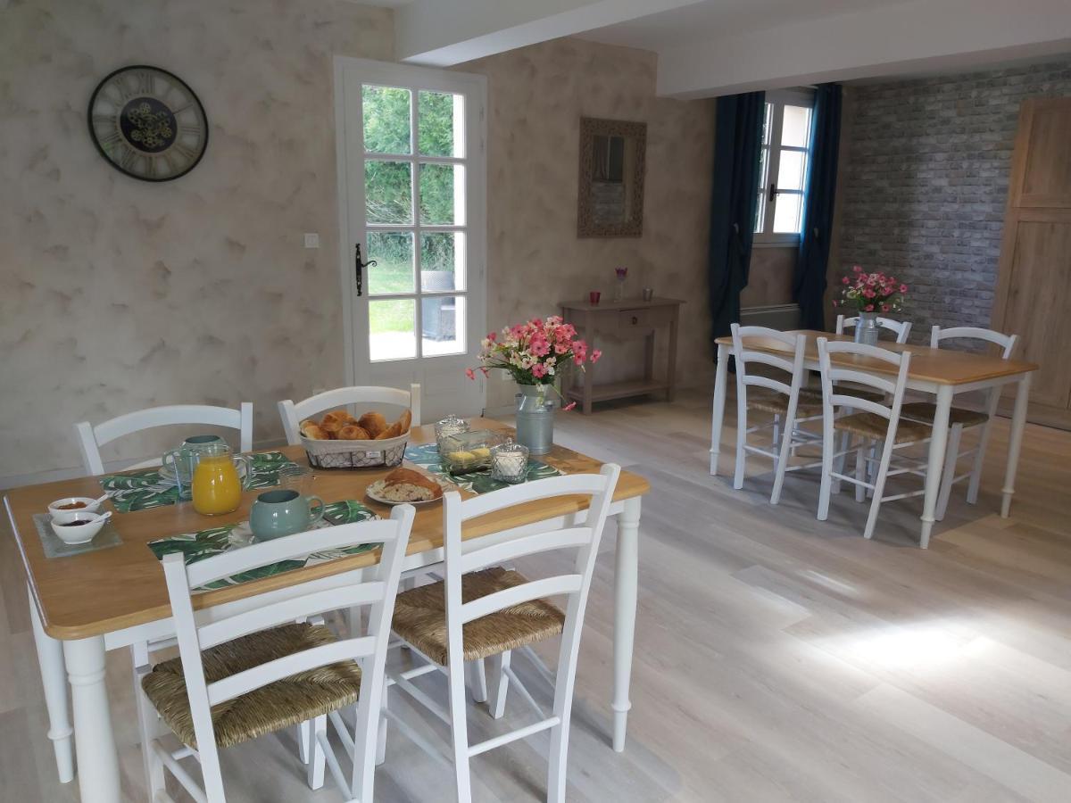 Le Bonheur Des Plumes Frühstückspension Montmartin-en-Graignes
